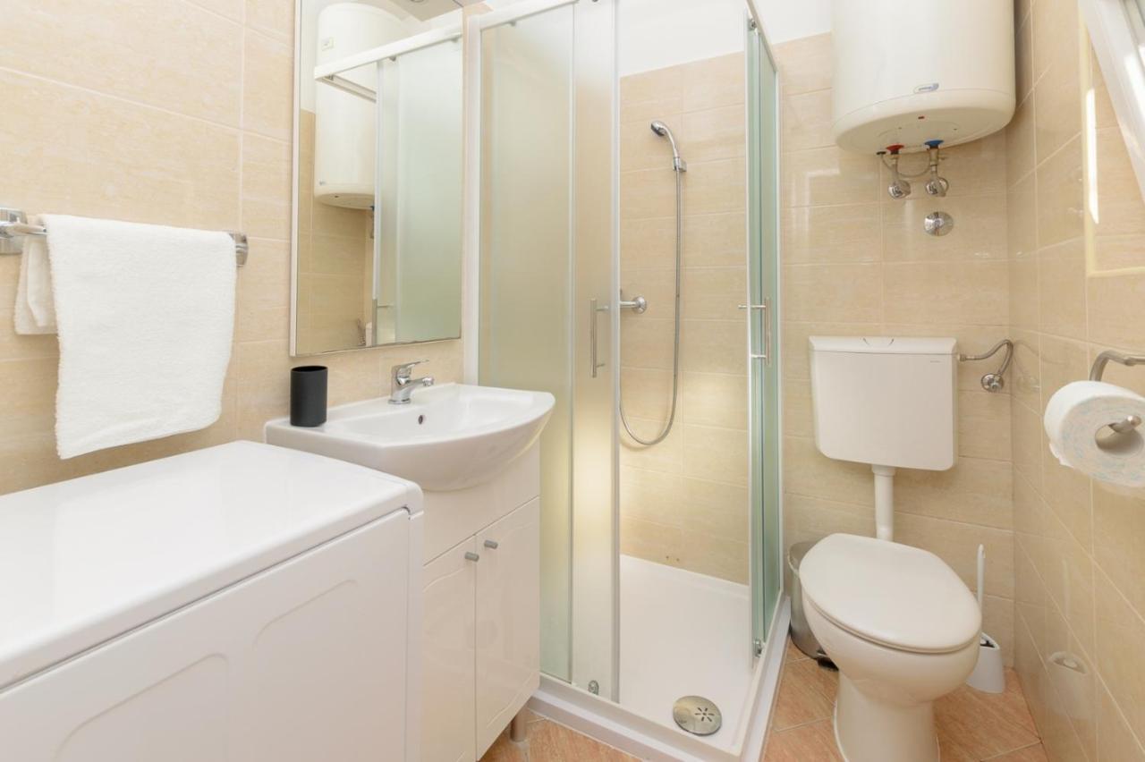 Charming Apartment In Town Center Pula Exteriér fotografie